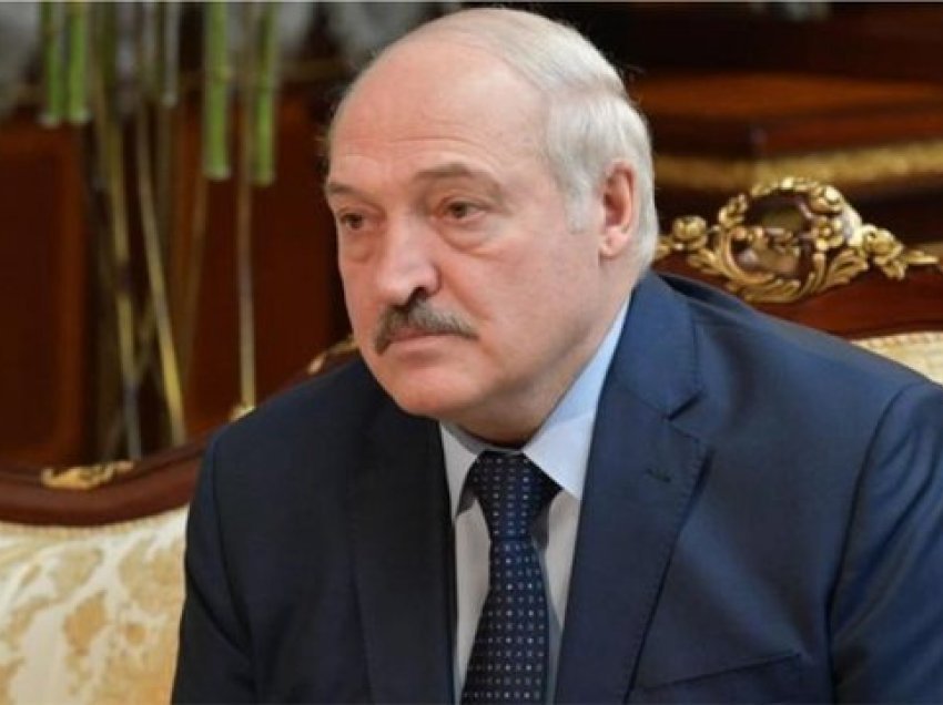 “Morëm informacion për bombë”, Lukashenko reagon për herë të parë për arrestimin e gazetarit: Po niset një luftë