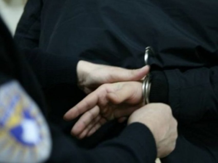 Në Fushë Kosovë dhe Obiliq arrestohen tre persona të dyshuar për vjedhje