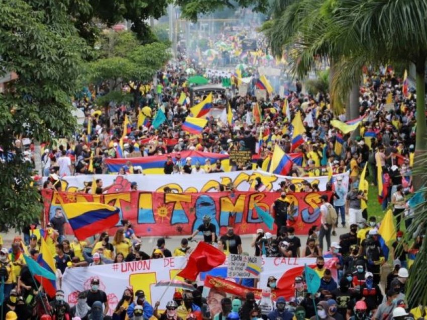 Rel: Presidenti kolumbian urdhëron ushtrinë t'iu japë fund protestave në Kali