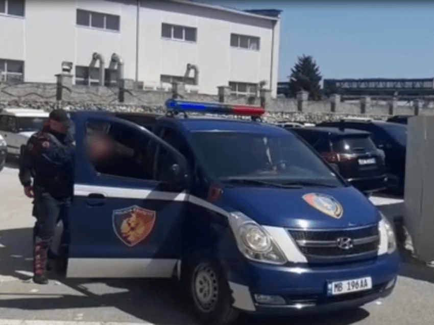 Qarkullonte me armë dhe bënte lëvizje të dyshimta, arrestohet 34-vjeçari në Shkodër