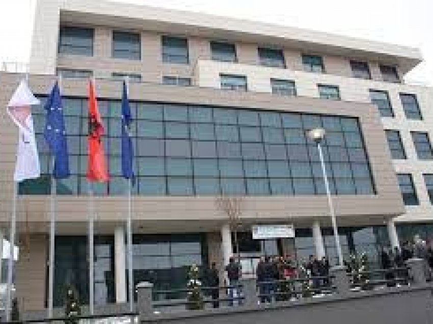 ​Komuna e Skenderajt gjobit me 2000 euro qendrën e kurseve që organizoi ekskursion me nxënës