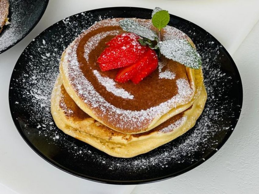 Niseni ditën ëmbël, me pancakes!