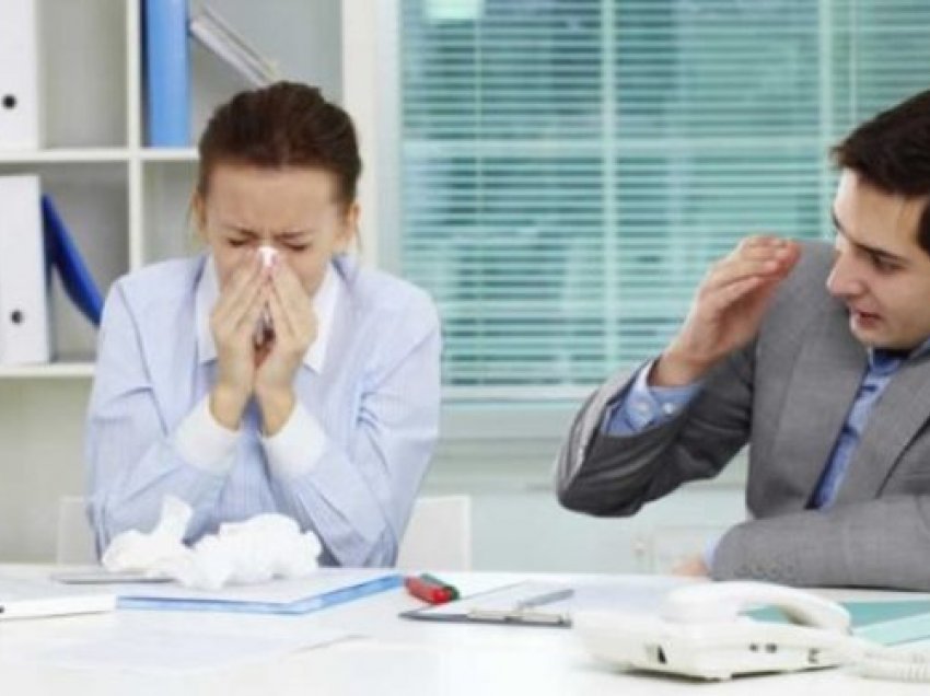 Si të shmangni ftohjet dhe gripin gjatë punës në zyrë