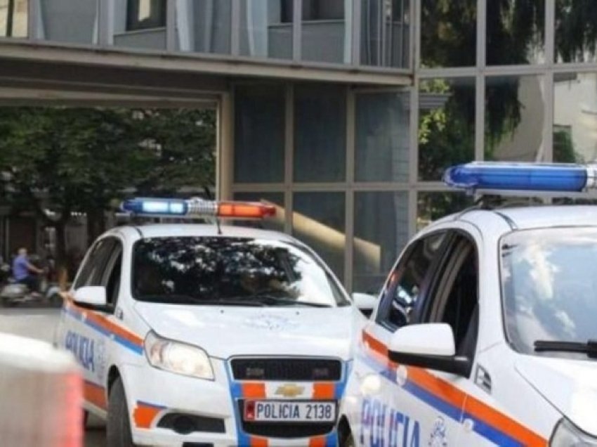 Dhunë në familje, kanabis me vete dhe drejtim mjeti pa patentë, pesë të arrestuar në Tiranë