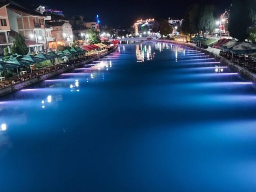 Ohër-Strugë, hotelet para një krize të re