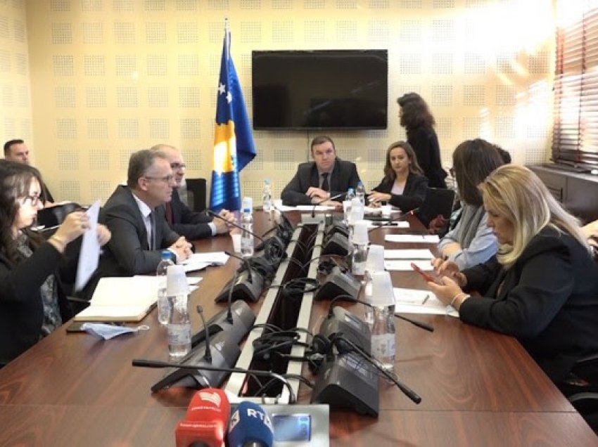 ​Bislimi: Marrëveshja për rialokimin e mjeteve për “Kosova B” të hyjë në fuqi, përndryshe 1.5 milion euro kthehen në BE