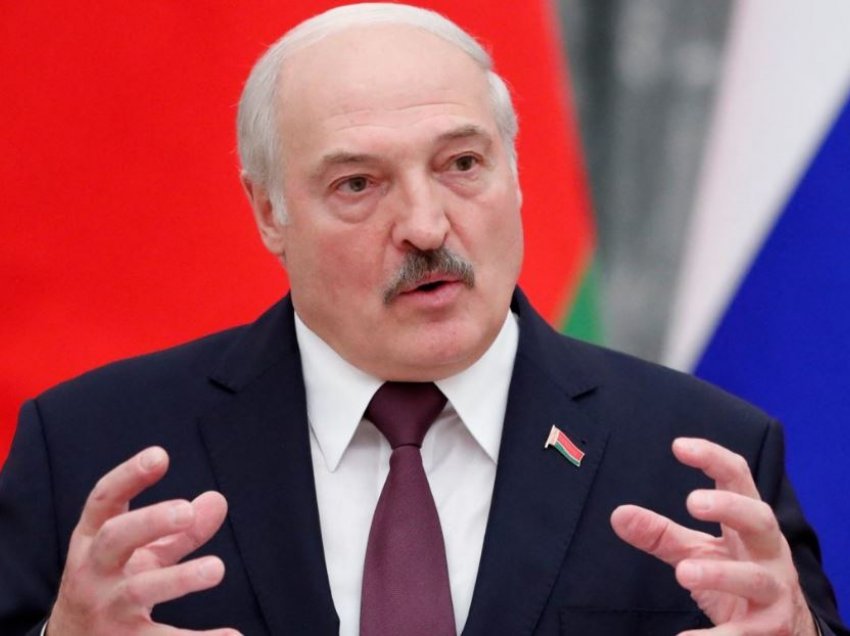 A është Lukashenko i çmendur?