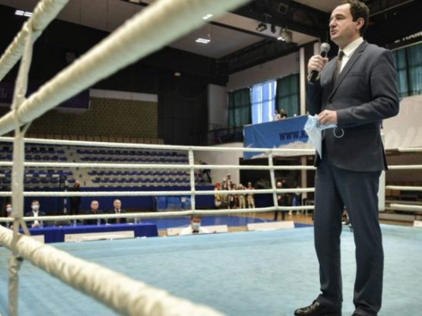 Kryeministri Kurti hapi edicionin e 23-të të Turneut ndërkombëtar të boksit “Adem Jashari”