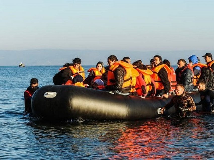 Ndihmuan emigrantët e paligjshëm, nis gjyqi për vullnetarët në Greqi