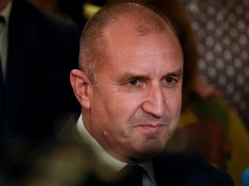 Presidenti bullgar Rumen Radev fiton edhe një mandat pesëvjeçar