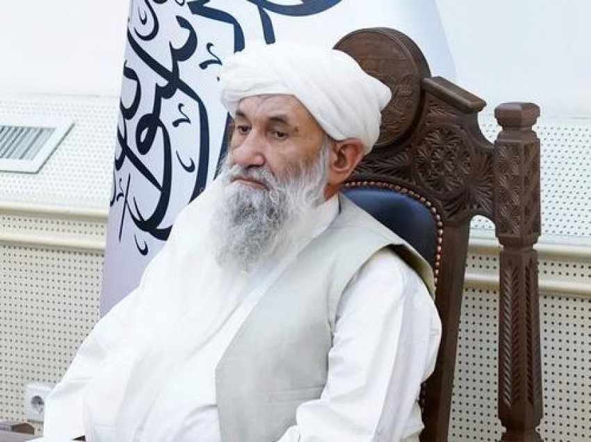 Lideri i talibanëve flet për urinë në Afganistan