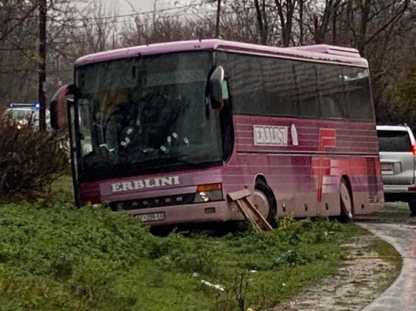 Tragjedia në Gllogjan, autobusi largohet nga vendi i ngjarjes