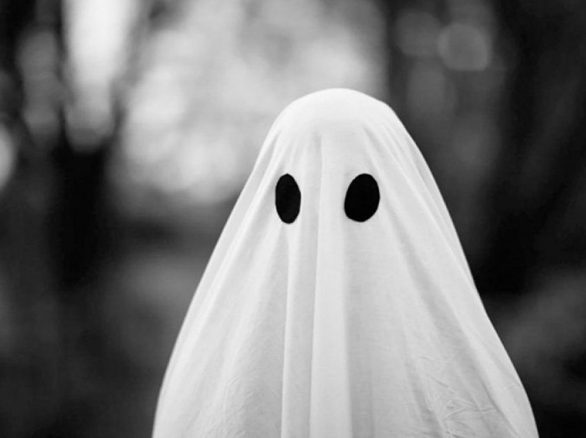A ekzistojnë vërtetë fantazmat? Psikologët japin shpjegimin
