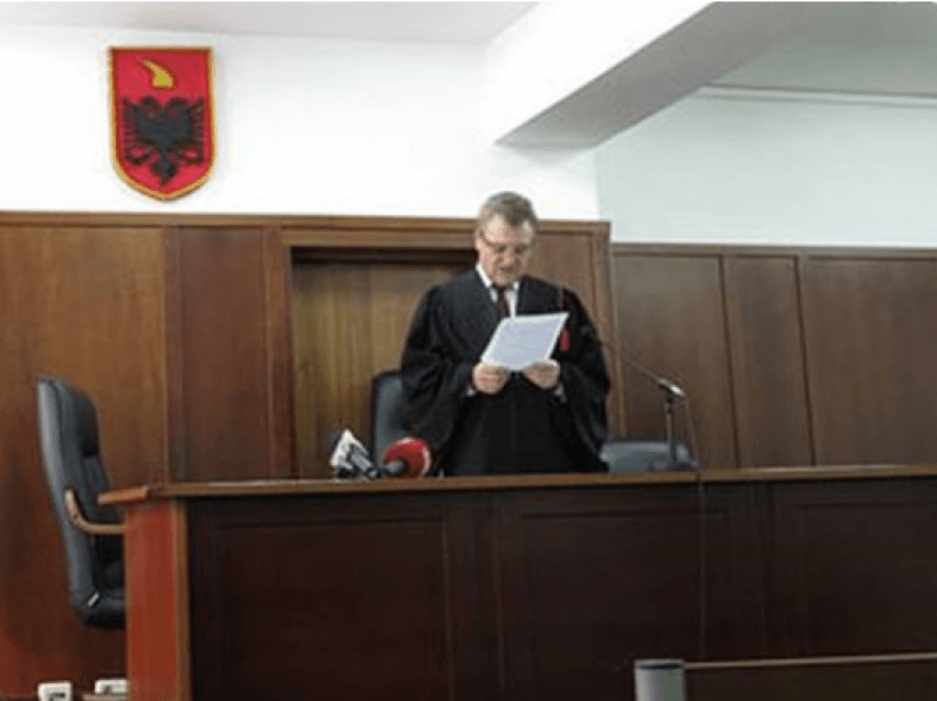 Komisioneri Publik: Vettingu të japë vendim përfundimtar për ish-gjyqtarin Hoxha