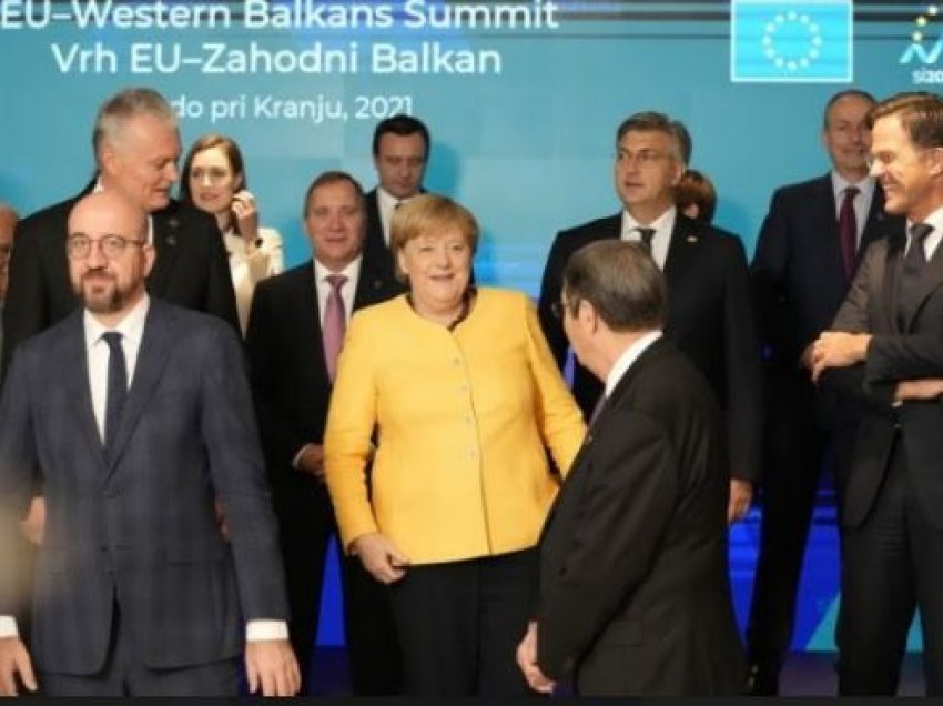 Merkel nuk e mbështet dhënien e një date të caktuar për vendet e Ballkanit Perëndimor për pranimin e tyre në BE 