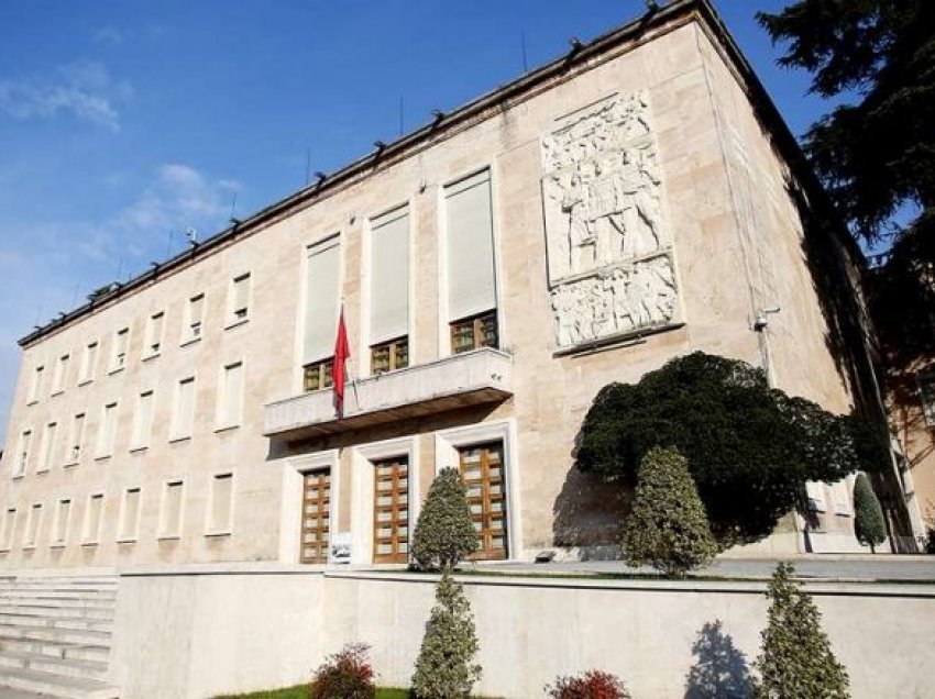 Emërohen nga Rama tre zëvendësministra të rinj në Shqipëri