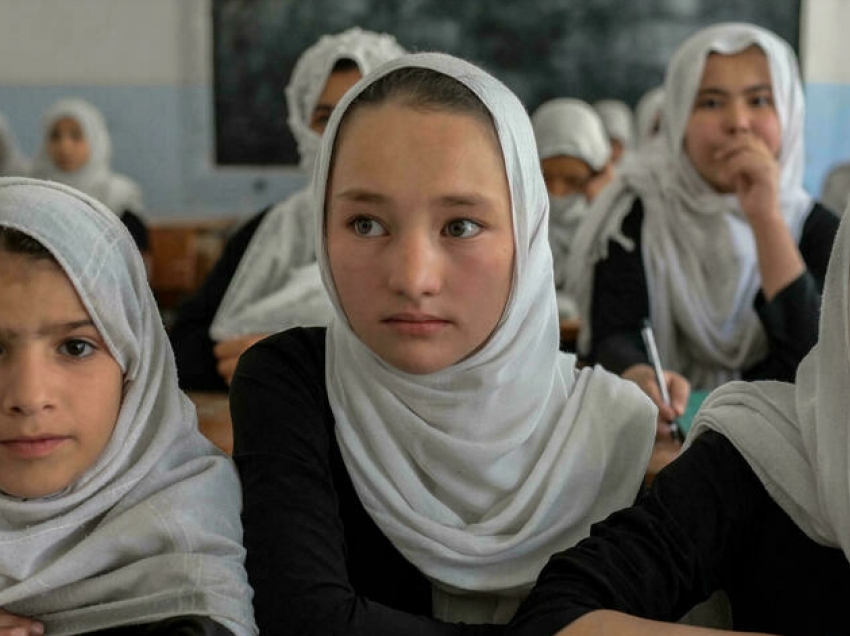 OKB thotë se talebanët do të njoftojnë planet për arsimimin e vajzave 'së shpejti'