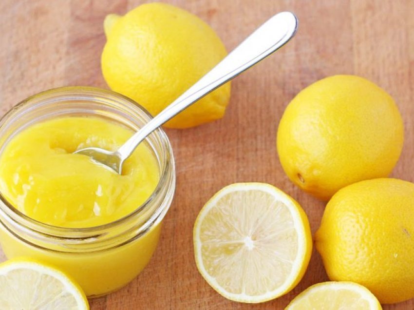 Vaj ulliri, mjaltë dhe limon, kombinimi magjik për shëndetin