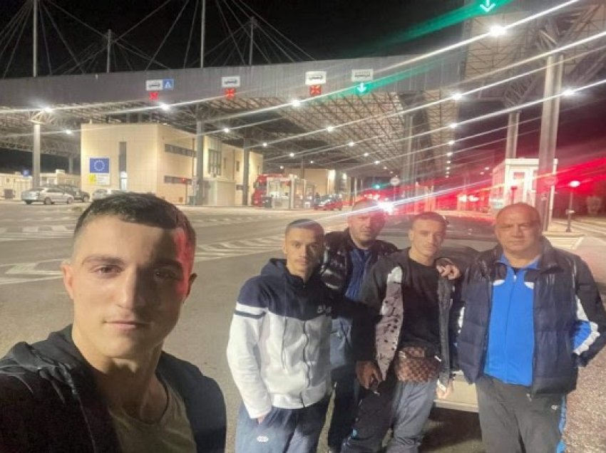 Qeveria e Serbisë bllokon kalimin e kufirit për ekipin e boksit të Kosovës