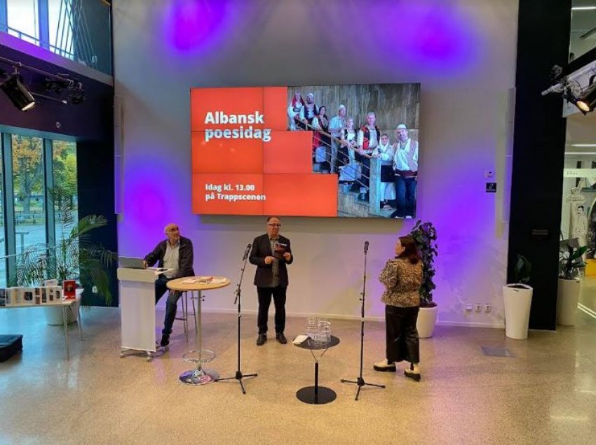 Nën organizimin e Qendres Kulturore Shqiptare ”Migjeni”, në bilbiotekën e qytetit Göteborg u mbajt dita e peozisë shqipe