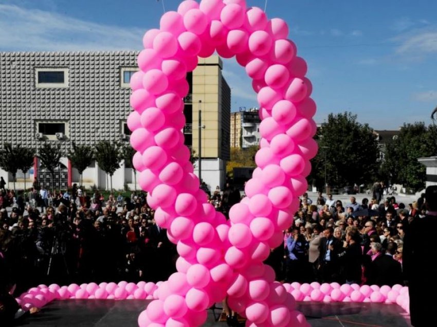 Kurti premton ngritjen e kapaciteteve për shërimin e kancerit të gjirit