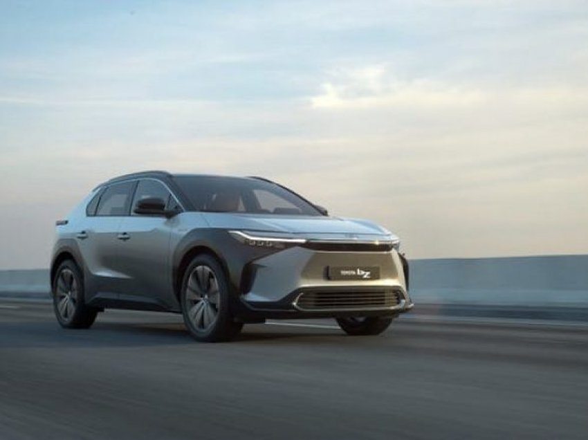 Automjeti elektrik Toyota bZ4X do të mbërrijë në vitin 2022