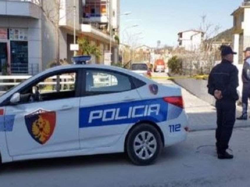 ​Aksident në Krujë, vetura përplas këmbësorin dhe largohet nga vendngjarja