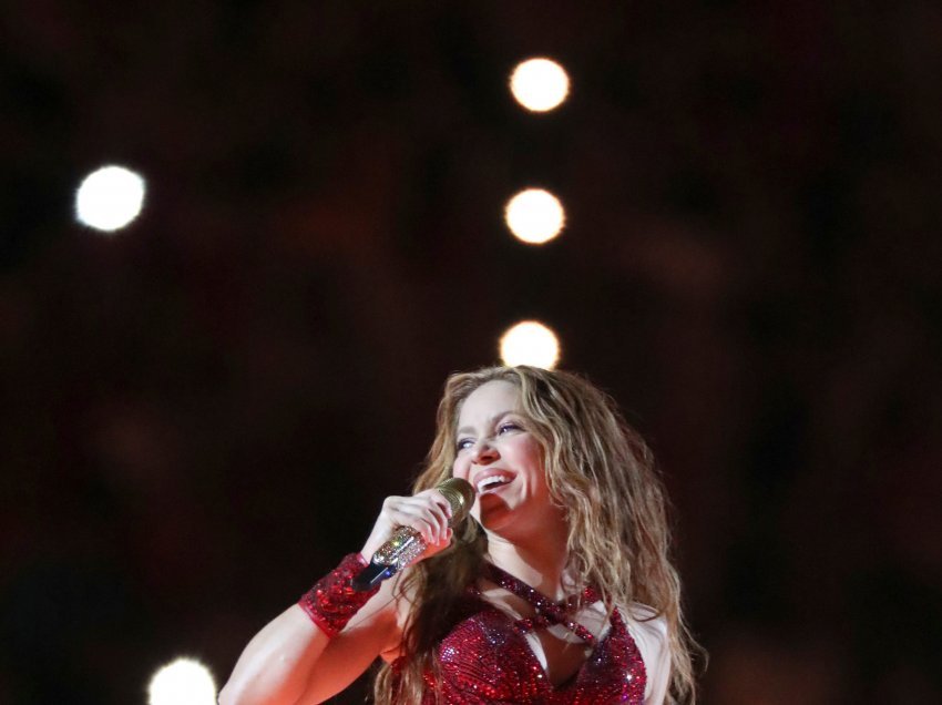 Shakira po i shijon pushimet me familje në jahtin luksoz