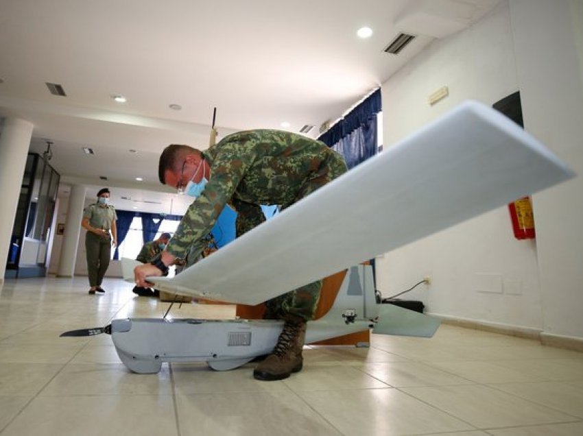 Amerika armatos edhe Shqipërinë, i dhuron dronë super inteligjentë “Puma” 
