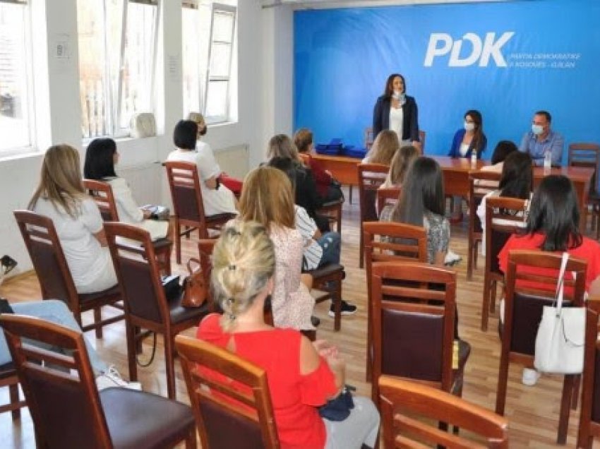 Vlora Çitaku në mbështetje të grave të PDK-së kandidate për kryetare komunash