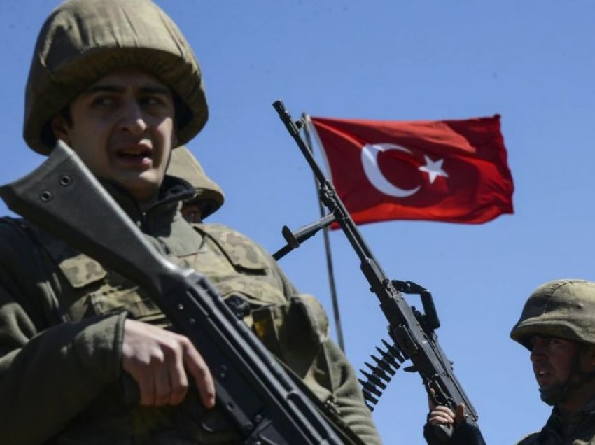 Turqia kërkon të marrë rolin e ndërmjetësit me talebanët