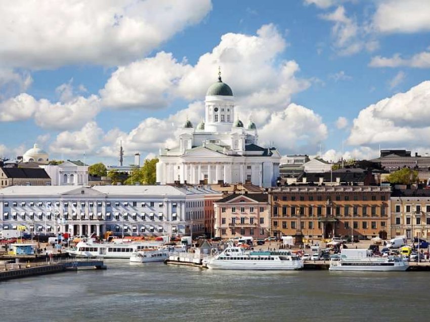 Helsinkit po i ikin të huajt për shkak të gjuhës, kryetari i Bashkisë ka një kërkesë për banorët