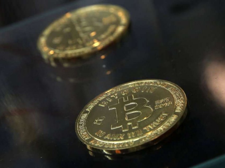 Shteti i ndarë në prag të legalizimit të Bitcoinit si monedhë zyrtare