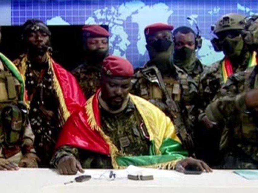 Grushtshtet në Guinea: Ushtarët thonë se kanë marrë pushtetin