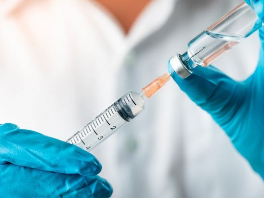 IKSHPK i propozon Arben Vitisë dhënien e dozës së tretë të vaksinës anti-COVID-19