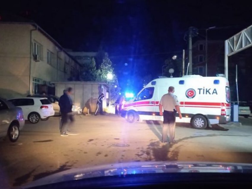 Shuhet zjarri në Spitalin e Tetovës, nuk dihet numri i viktimave