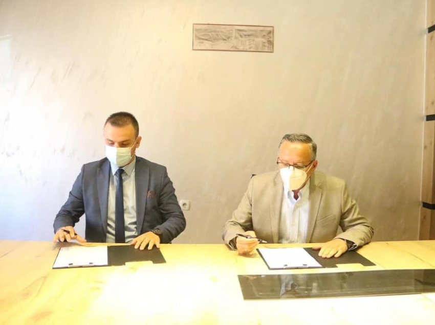 PDK dhe AKR nënshkruajnë koalicion në këtë komunë