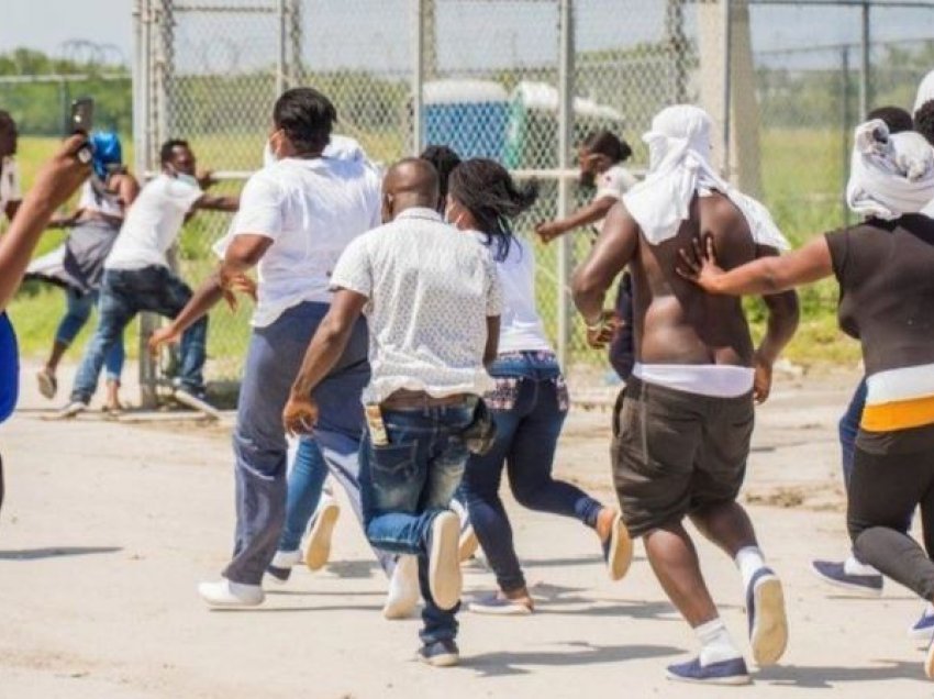 Skena të vështira në aeroportin e Haitit prej migrantëve që u kthyen nga SHBA-ja