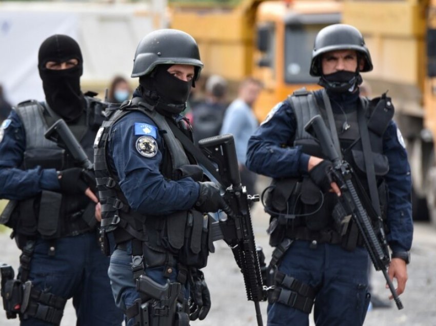 Shqiptarët e Zubin Potokut: Shpresa tek policia dhe ushtria