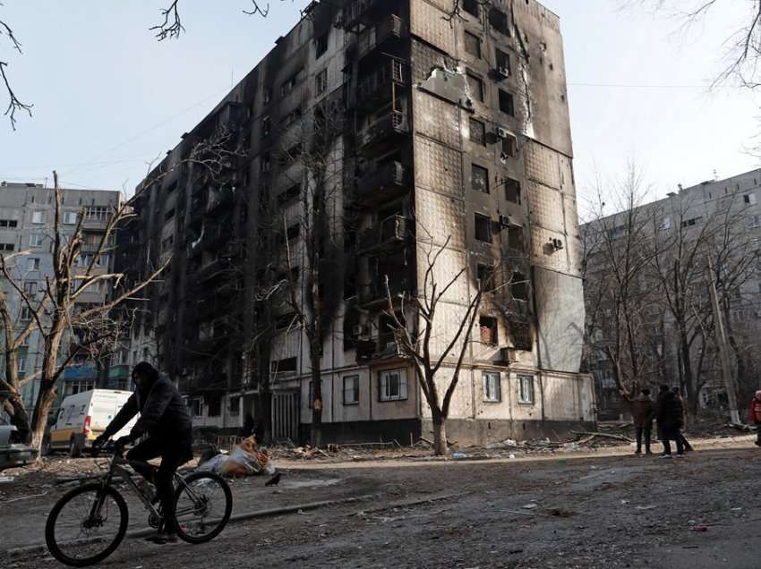 Ukraina: Rusia po bllokon dërgimin e ndihmës në Mariupol