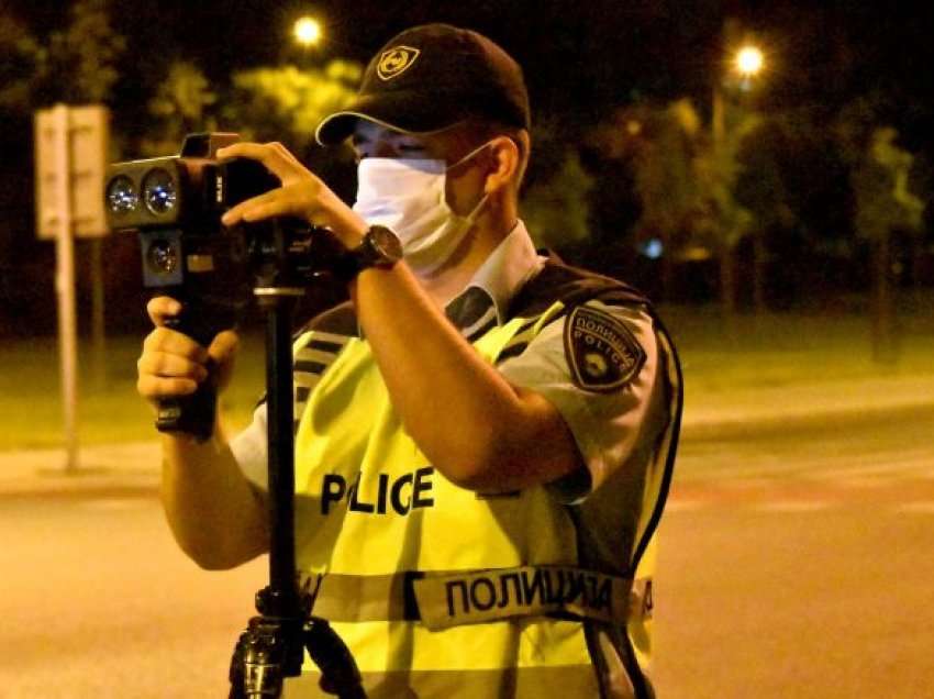 Policia e Maqedonisë vazhdon me gjobat për tejkalim shpejtësie, 913 gjoba vetëm dje