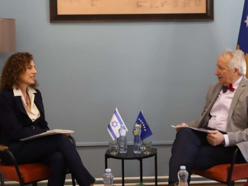 ​Ministri Latifi dhe ambasadorja e parë e Izraelit në Kosovë bisedojnë për bashkëpunimin në shëndetësi