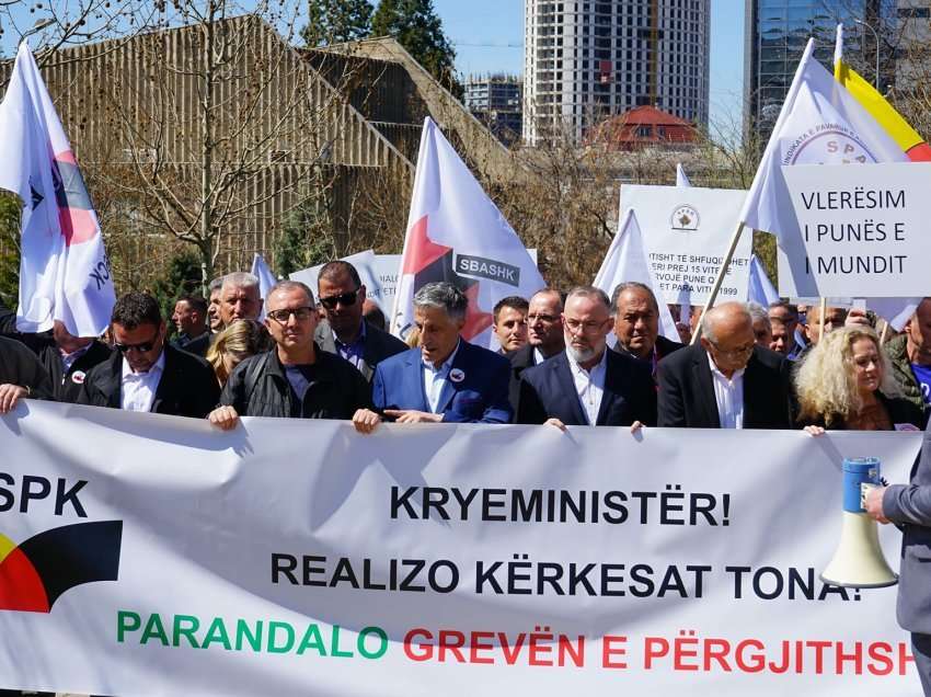 Nga 20 prilli sindikatat hyjnë në grevë, paralajmërojnë Qeverinë