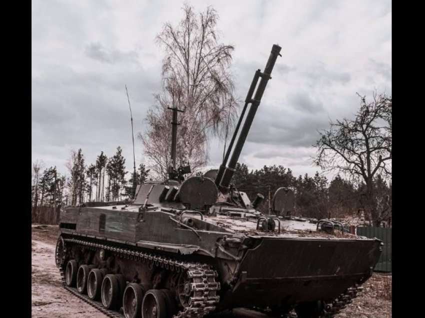 Ushtria ukrainase tallet me rusët, ja çfarë trofeu “të vërtetë” ushtarak kanë kapur