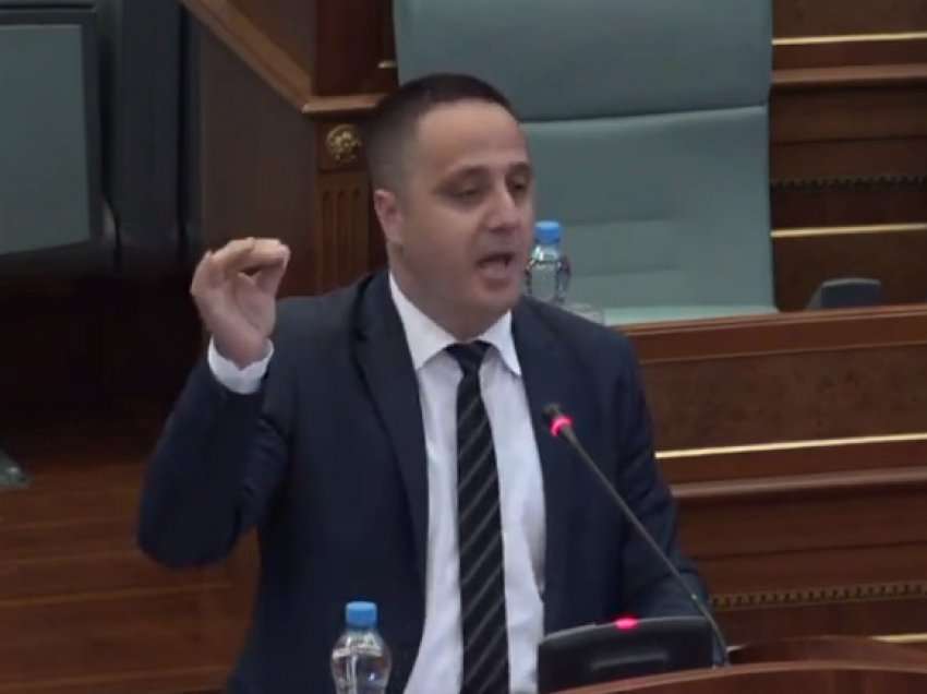 “48 deputetë hapën xhirollogari për herë të parë”, Kuvendi i reagon Selmanajt