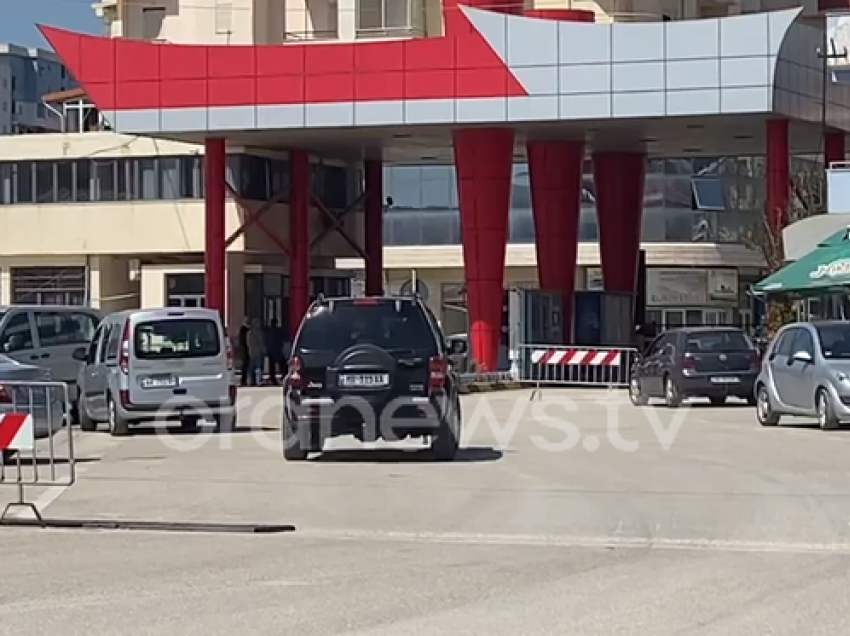 SPAK dhe policia operacion në doganën e Vlorës, shoqërohen disa persona për kontrabandë