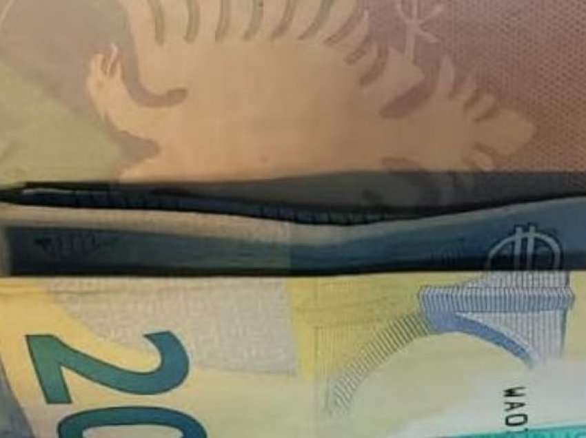 “20 euro në pasaportë”, i riu tenton të korruptojë policin për të kaluar kufirin
