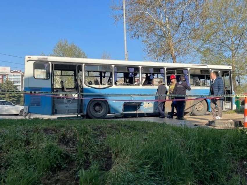Shpërthen autobusi me gardian burgu në Bursa të Turqisë, humb jetën një person dhe disa tjerë lëndohen