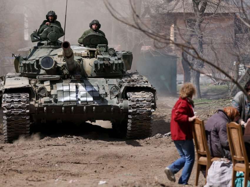 Ukraina e gatshme të shkëmbejë të burgosurit rusë të luftës për një kalim të sigurt nga Mariupol