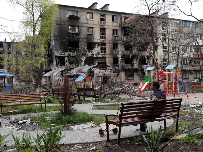 Rusia pushton 42 fshatra në Ukrainën lindore